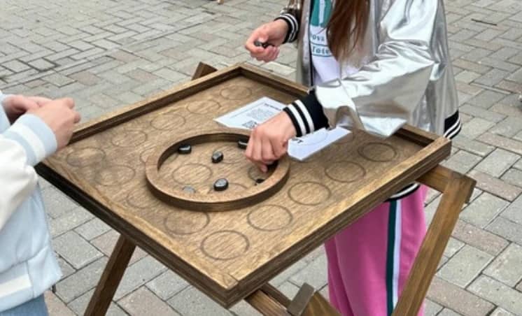 Деревянные игры LUNOLAND — большие деревянные настольные игры для мероприятий